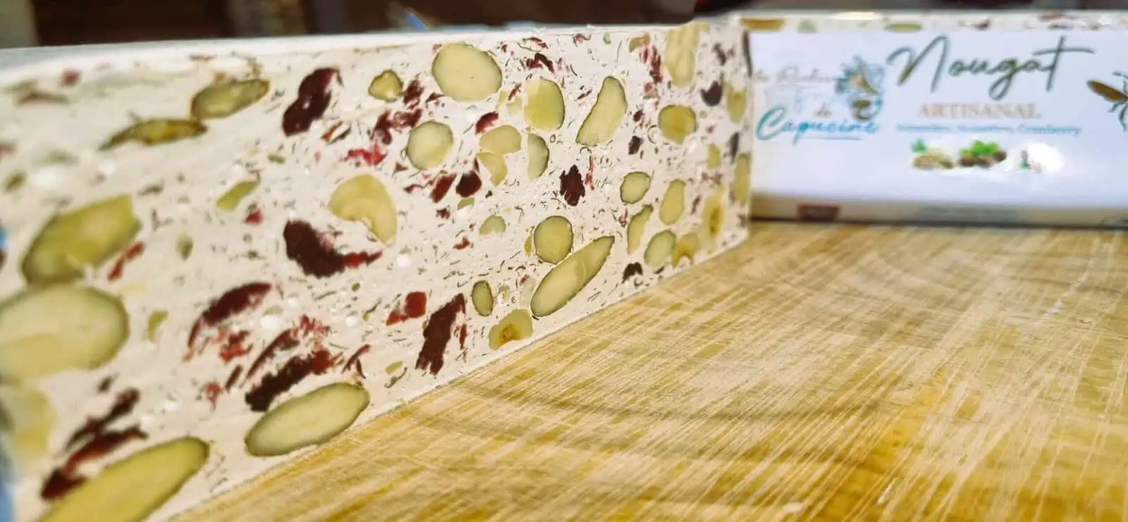 Nougat artisanal amandes noisettes et cranberries