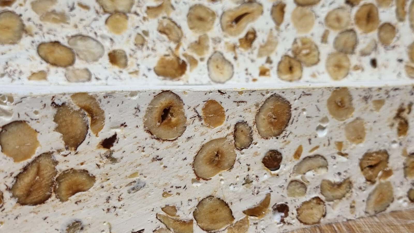 Nougat artisanal 100 % noisettes au miel